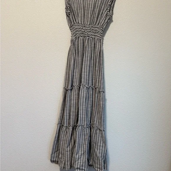 Max Studio Monochrome Striped Maxi Dress - Picture 3 of 4